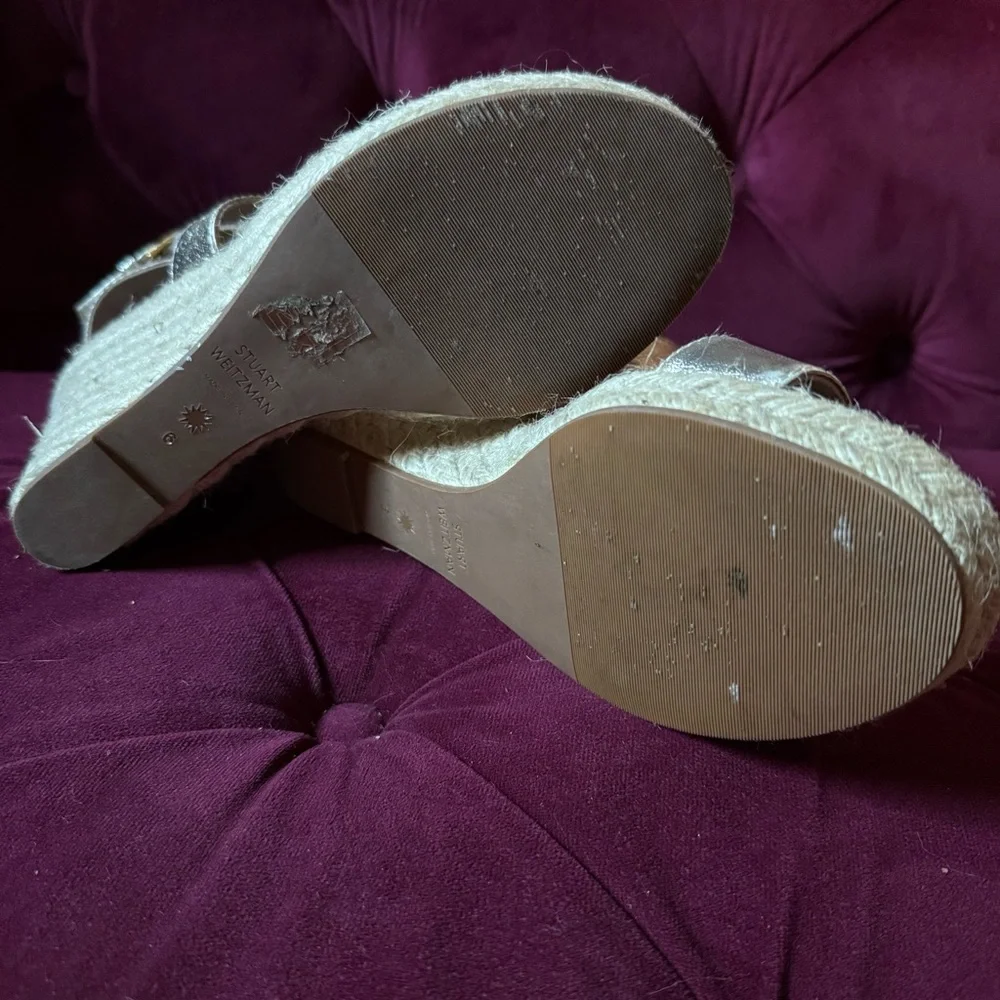Stuart Weitzman - Lexia Espadrille Wedge Sandal - Metallic Gold Leather - Size 6 - Picture 8 of 9